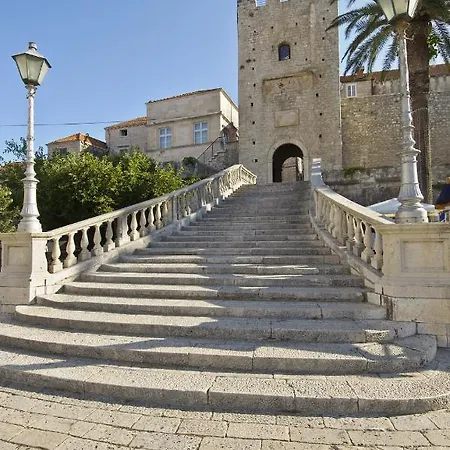 Апартаменты House